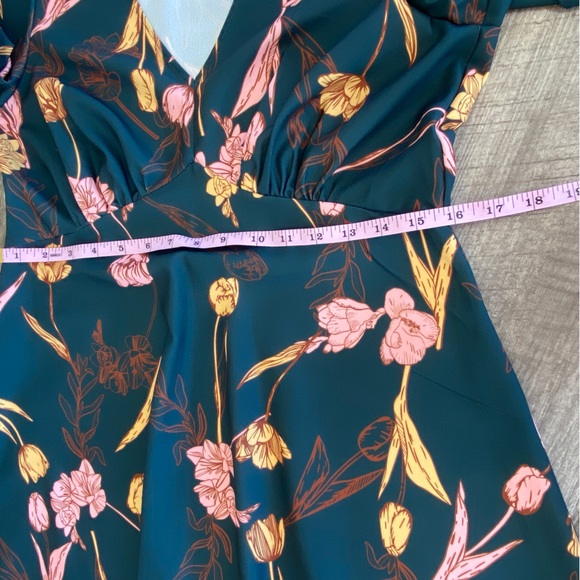 Host Pick🎉🎉🎉Kimi+Kai Maternity Dress - Size Small - Picture 9 of 11